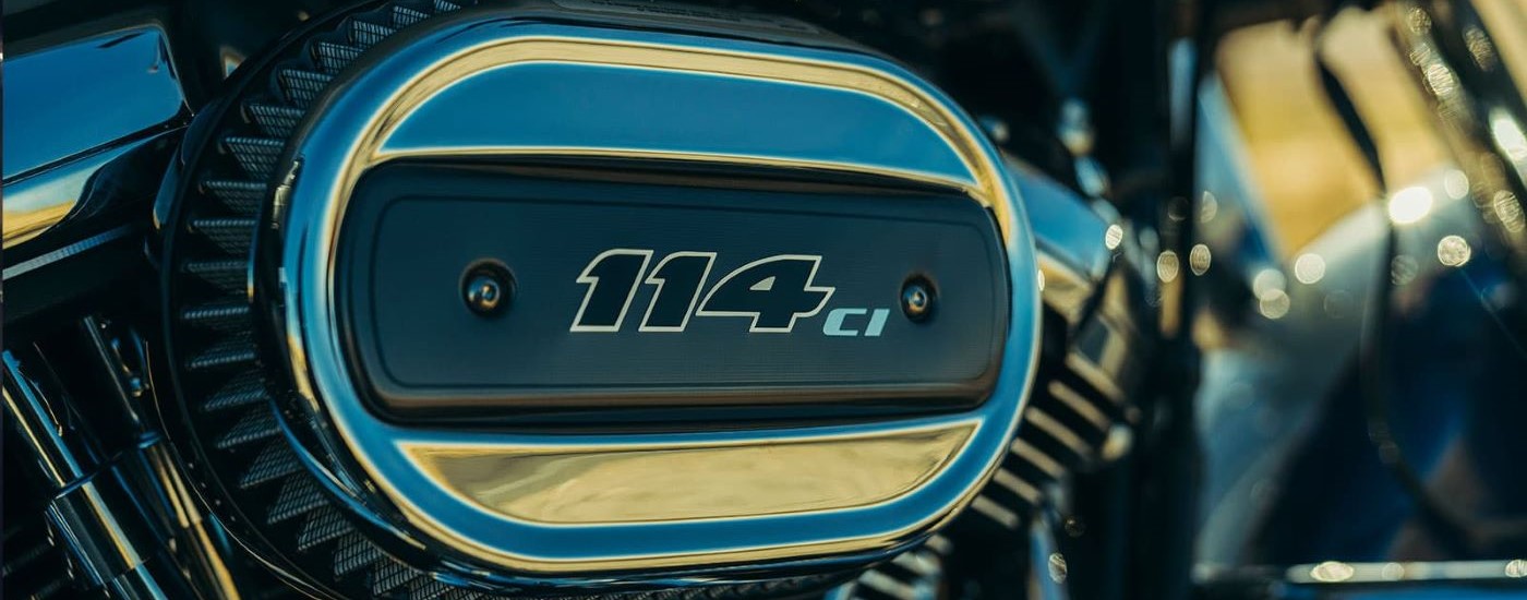 A close up shows the 114ci badge on a 2023 Harley-Davidson Street Glide Special.